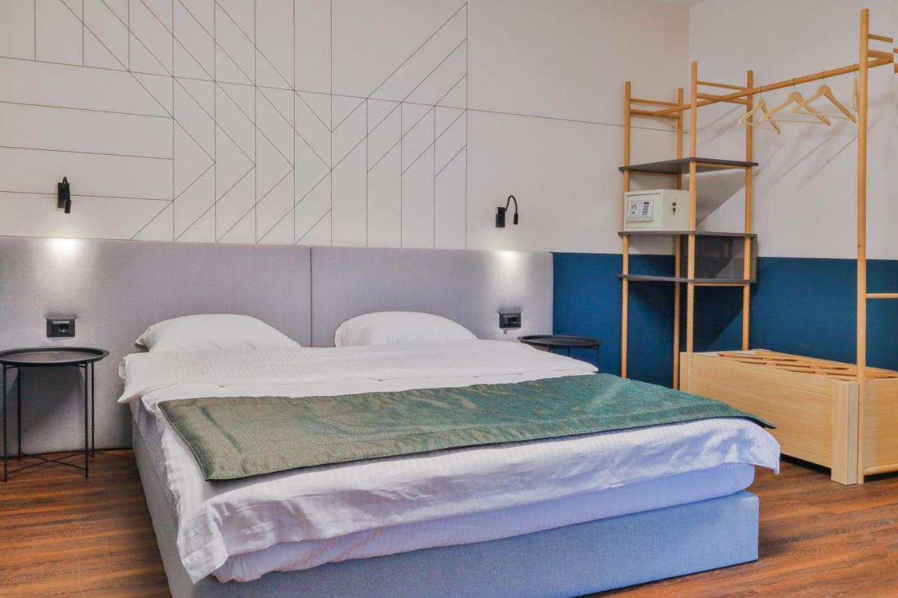 Benelux Hotel Peje Luaran gambar