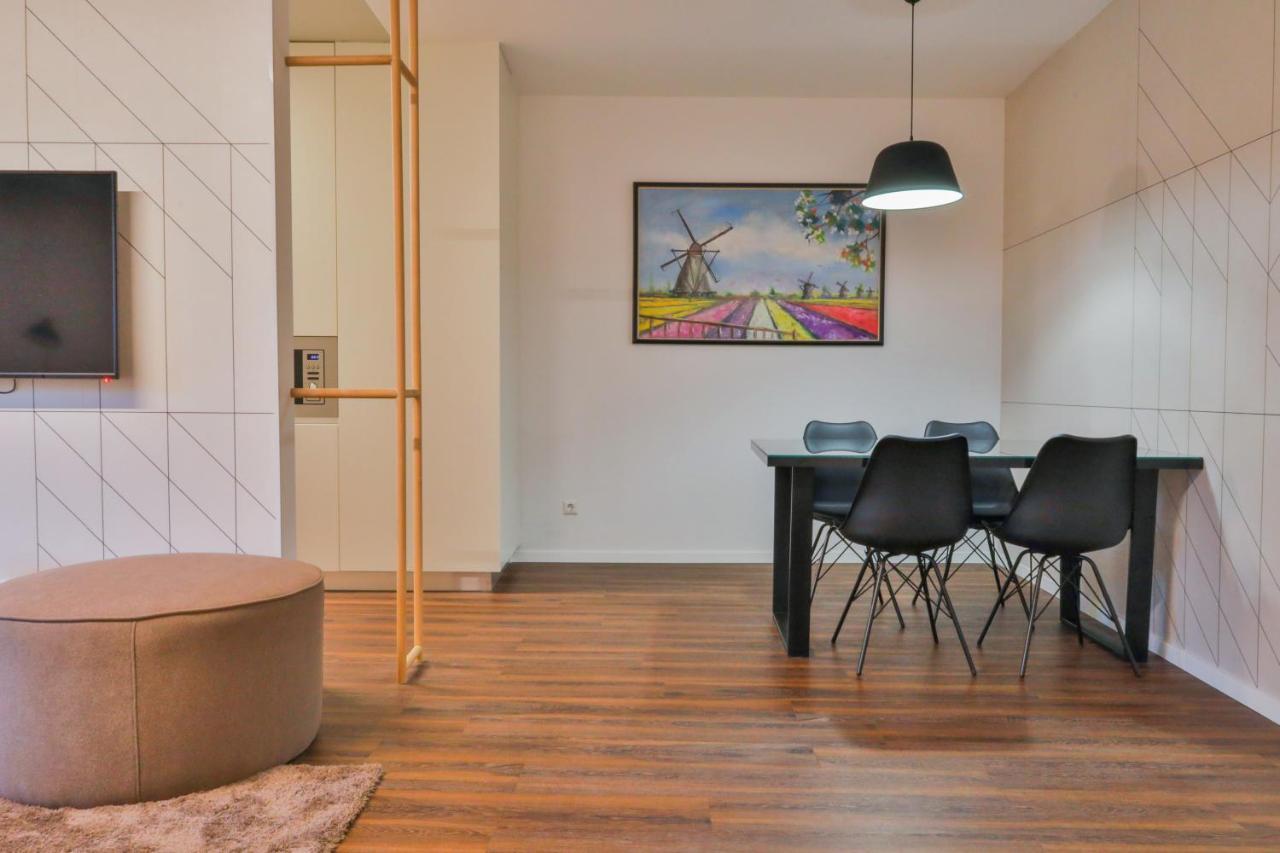 Benelux Hotel Peje Luaran gambar