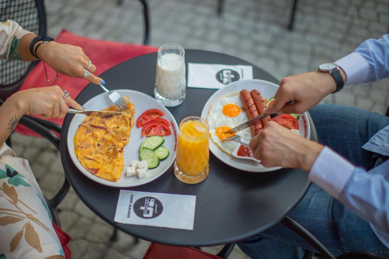 Benelux Hotel Peje Luaran gambar